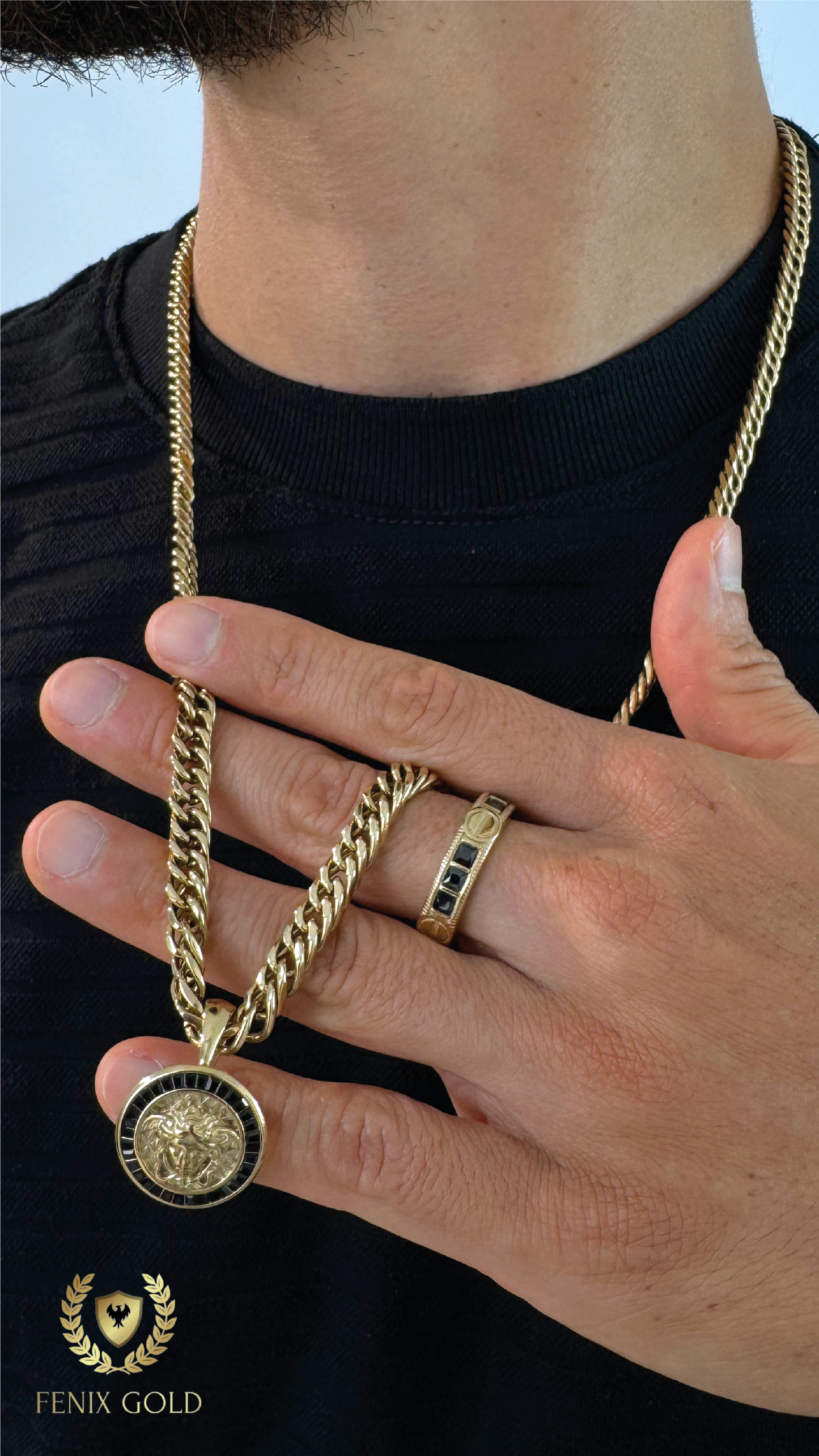 Dije Medalla Guardiana Gemas Negras